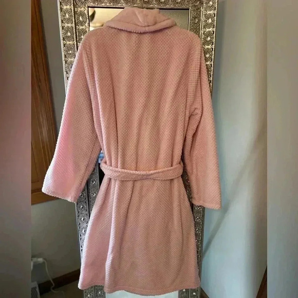 Ulta beauty bath robe. NWT. Size S/M - Picture 4 of 4